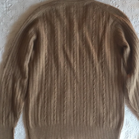 Vintage cable knit sweater.... - Picture 4 of 5
